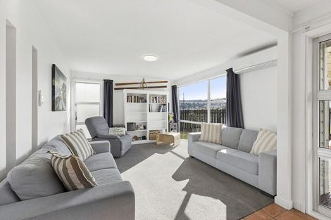 Photo of property in 2/163 Rongotai Road, Rongotai, Wellington, 6022