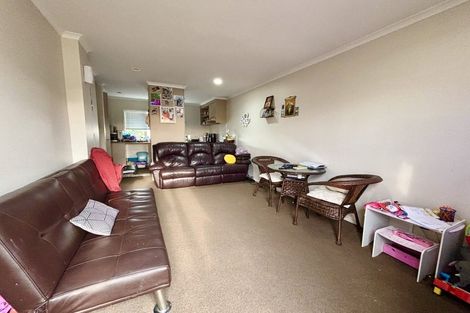 Photo of property in 5/49 Henderson Valley, Henderson, Auckland, 0612