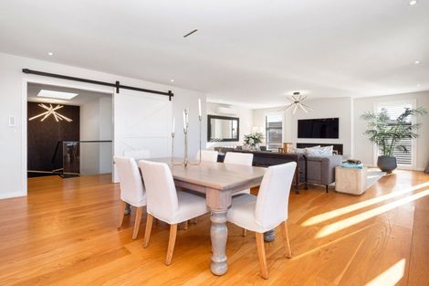 Photo of property in 165b Oceanbeach Road, Mount Maunganui, 3116