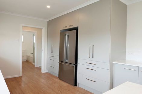 Photo of property in 77 Gray Avenue, Paraparaumu Beach, Paraparaumu, 5032