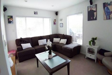 Photo of property in 1/12 Speedy Crescent, Hillcrest, Auckland, 0627