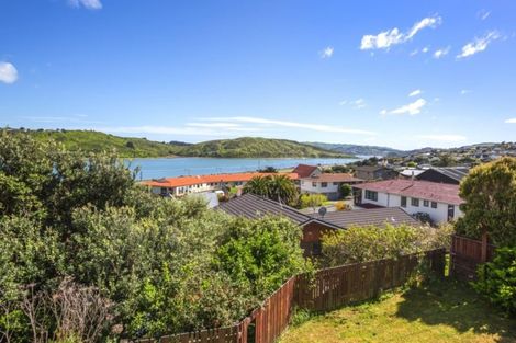 Photo of property in 82 Tweed Road, Papakowhai, Porirua, 5024