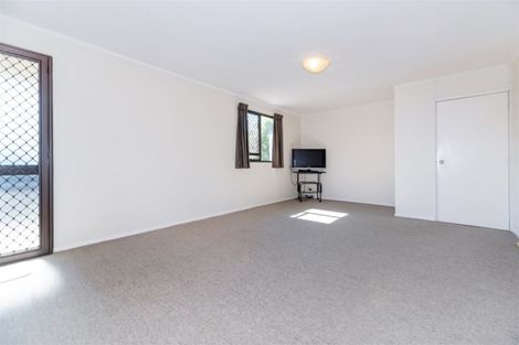 Photo of property in 2/11 Akehurst Avenue, New Lynn, Auckland, 0600