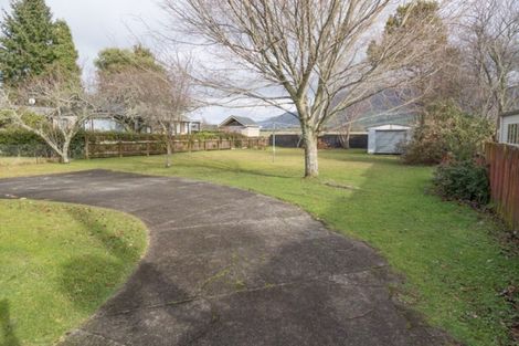 Photo of property in 35 Tongariro Road, Turangi, 3334