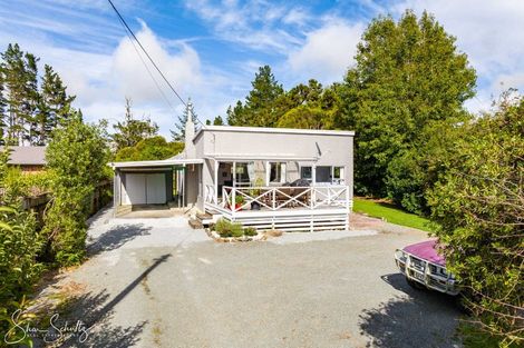 Photo of property in 1899 Paparoa Valley Road, Paparoa, 0571