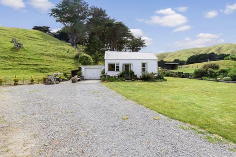 Photo of property in 18 Boom Rock Road, Ohariu, Wellington, 6037