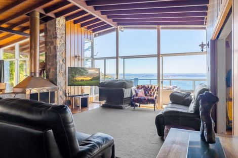 Photo of property in 846 Wily Terrace, Acacia Bay, Taupo, 3330