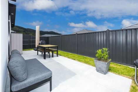 Photo of property in 11 Pattullo Crescent, Wallaceville, Upper Hutt, 5018