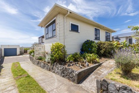 Photo of property in 4 Watene Crescent, Waitara, 4320