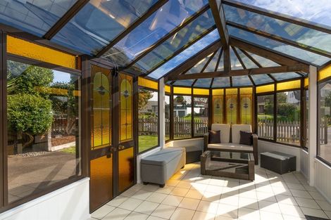 Photo of property in 92 Glen Lynne Avenue, Queenwood, Hamilton, 3210