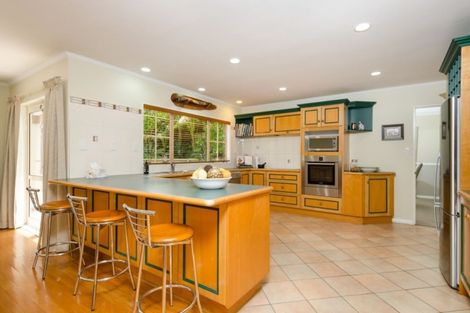 Photo of property in 3 Kahala Place, West Harbour, Auckland, 0618