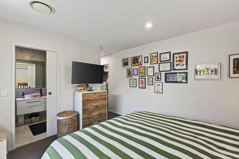 Photo of property in 261a Frankley Road, Ferndale, New Plymouth, 4310