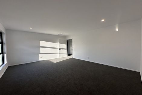 Photo of property in 1 Ferbane Way, Halswell, Christchurch, 8025