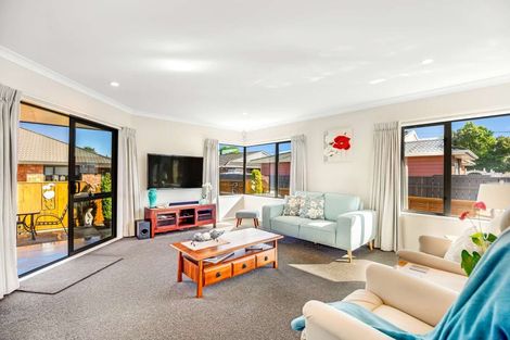 Photo of property in 105 Winchester Street, Levin, 5510