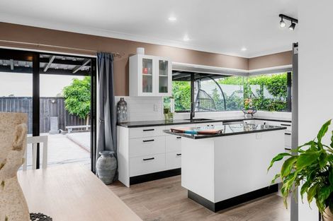 Photo of property in 9 Drake Place, Fairview Downs, Hamilton, 3214