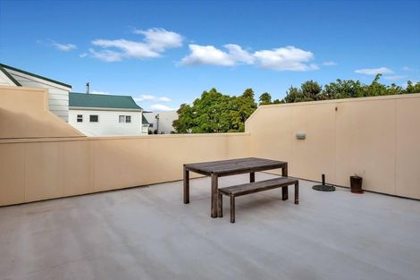 Photo of property in 16a Bermuda Place, One Tree Point, 0118