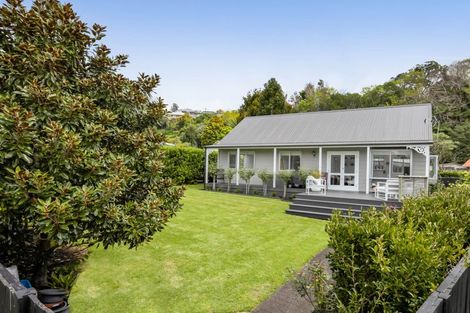 Photo of property in 17 Thames Street, Welbourn, New Plymouth, 4310