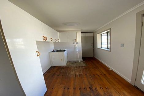 Photo of property in 9 Greers Road, Weymouth, Auckland, 2103