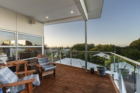 Photo of property in 67a Fulford Street, New Plymouth, 4310