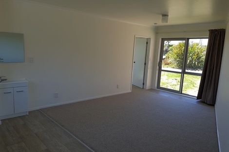 Photo of property in 55 Kenderdine Road, Papatoetoe, Auckland, 2025