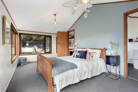 Photo of property in 27 Scenic Drive, Titirangi, Auckland, 0604