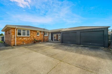 Photo of property in 5 Warwick Avenue, St Andrews, Hamilton, 3200