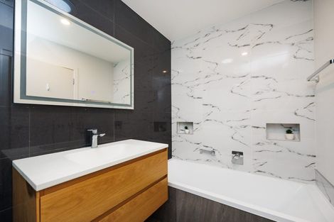 Photo of property in 9a Belvedere Crescent, Takaro, Palmerston North, 4412