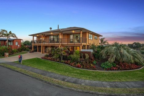 Photo of property in 14 Commodores Close, Coastlands, Whakatane, 3120
