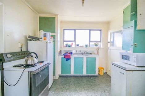Photo of property in 14 Egmont Street, Patea, 4520