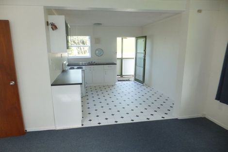 Photo of property in 46 Deuxberry Avenue, Northcote, Auckland, 0627