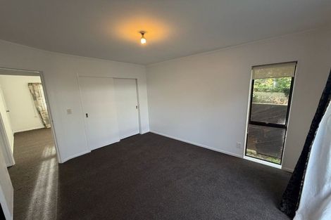 Photo of property in 1 Merville Avenue, Te Atatu South, Auckland, 0610