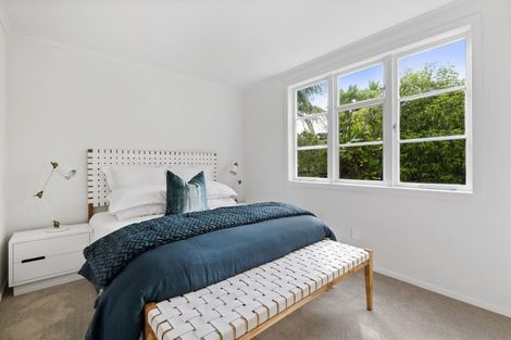 Photo of property in 8 Maritime Terrace, Birkenhead, Auckland, 0626