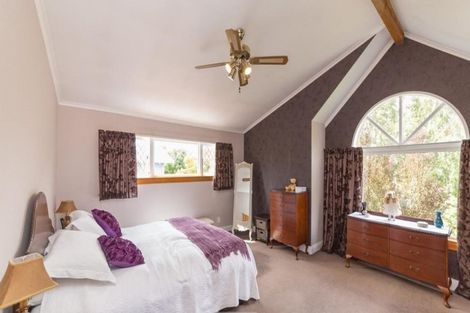 Photo of property in 68 Rangitane Street, Palmerston North, 4414