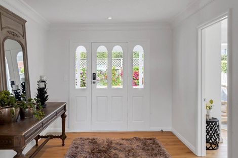 Photo of property in 2/40 Cook Street, Howick, Auckland, 2014