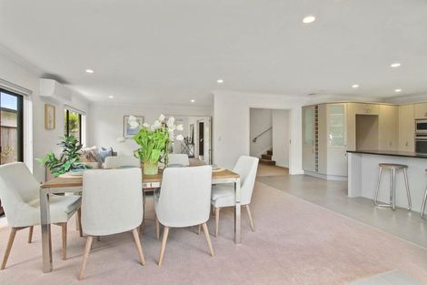 Photo of property in 9 Wye Oak Drive, Schnapper Rock, Auckland, 0632