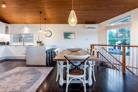 Photo of property in 2/93 Kowhai Road, Mairangi Bay, Auckland, 0630