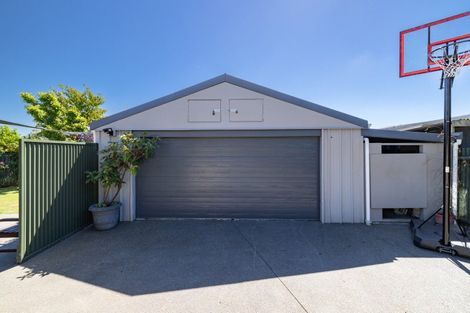 Photo of property in 105 Lowry Avenue, Redwood, Christchurch, 8051