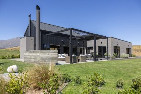 Photo of property in 84 Threepwood Road, Lake Hayes, Queenstown, 9371