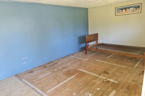 Photo of property in 32 Luff Place, Westport, 7825