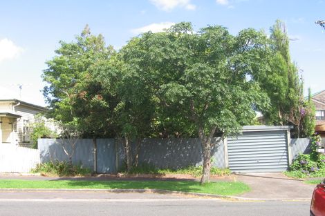 Photo of property in 27 Mozeley Avenue, Devonport, Auckland, 0624