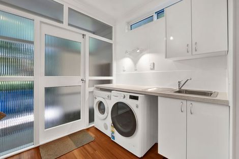 Photo of property in 75c Govett Avenue, Frankleigh Park, New Plymouth, 4310