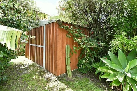 Photo of property in 33 Jelas Road, Red Beach, 0932