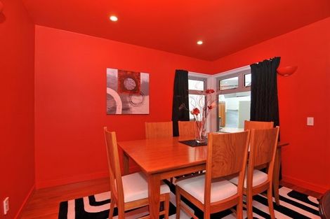 Photo of property in 10 Paratu Way, Strathmore Park, Wellington, 6022