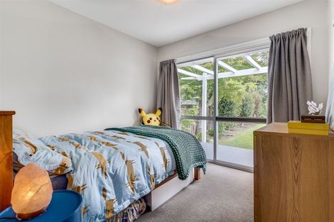 Photo of property in 33 Manor Place, Bryndwr, Christchurch, 8053