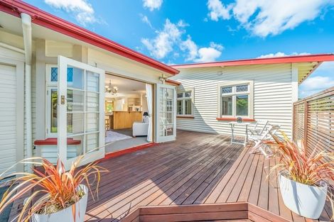 Photo of property in 19 Burnside Street, Waterloo, Lower Hutt, 5011