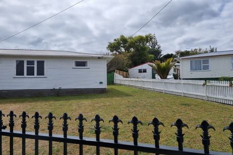 Photo of property in 9 Birman Place, Cannons Creek, Porirua, 5024