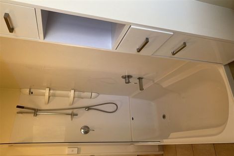 Photo of property in 8a Croydon Road, New Lynn, Auckland, 0600