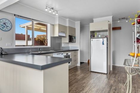 Photo of property in 17 Hikurangi Street, Whakatane, 3120