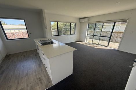 Photo of property in 6 Nairn Place, Otara, Auckland, 2023