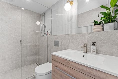 Photo of property in 45 Vipond Road, Stanmore Bay, Whangaparaoa, 0932